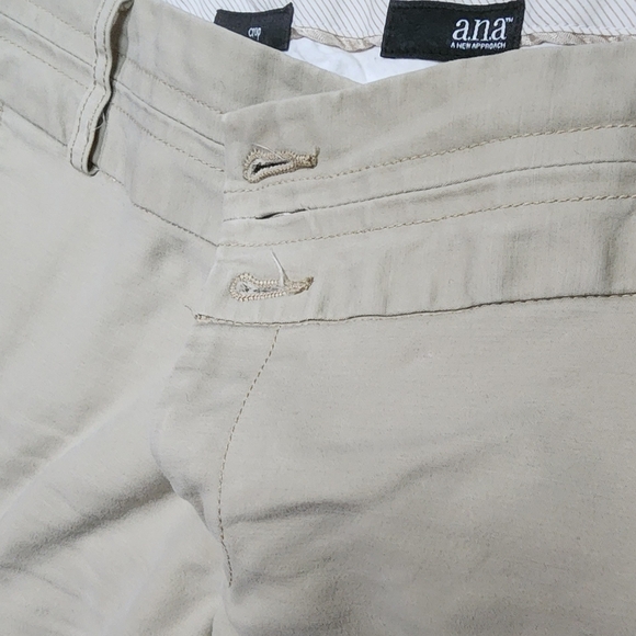 Women's Ana Khaki Capri Size 14 - Picture 4 of 5